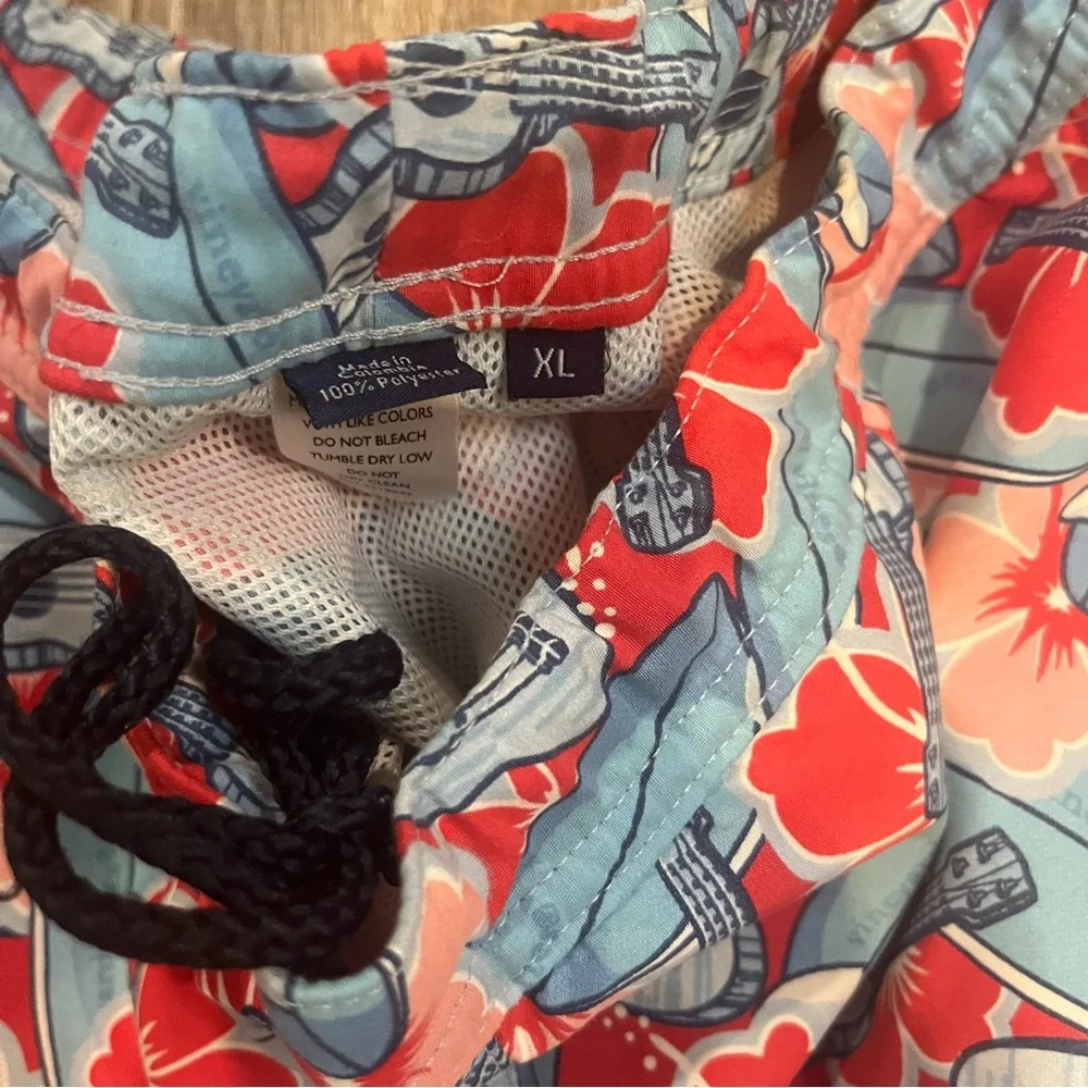 Vineyard Vines fun classic